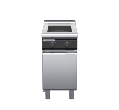 waldorf cue in8200lr2-cd-c0 450mm electric induction cooktop on cabinet base with door and low splashback