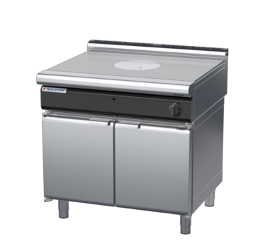 waldorf cue rn8100gl-cd-c0 900mm gas target top on cabinet base with door and low splashback