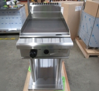 Waldorf 800 Series GP8450G-LS - 450mm Gas Griddle - Leg Stand